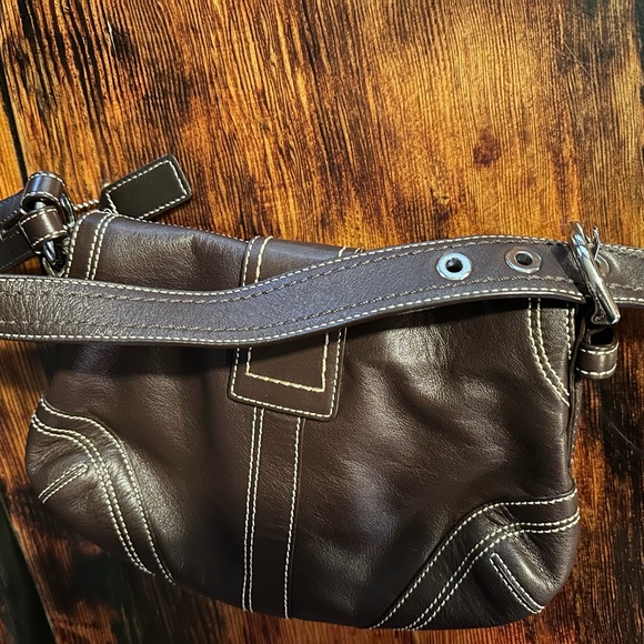 Vintage Coach Soho Flap Chocolate Brown Leather Shoulder Bag w Silver Hardware - Picture 12 of 16